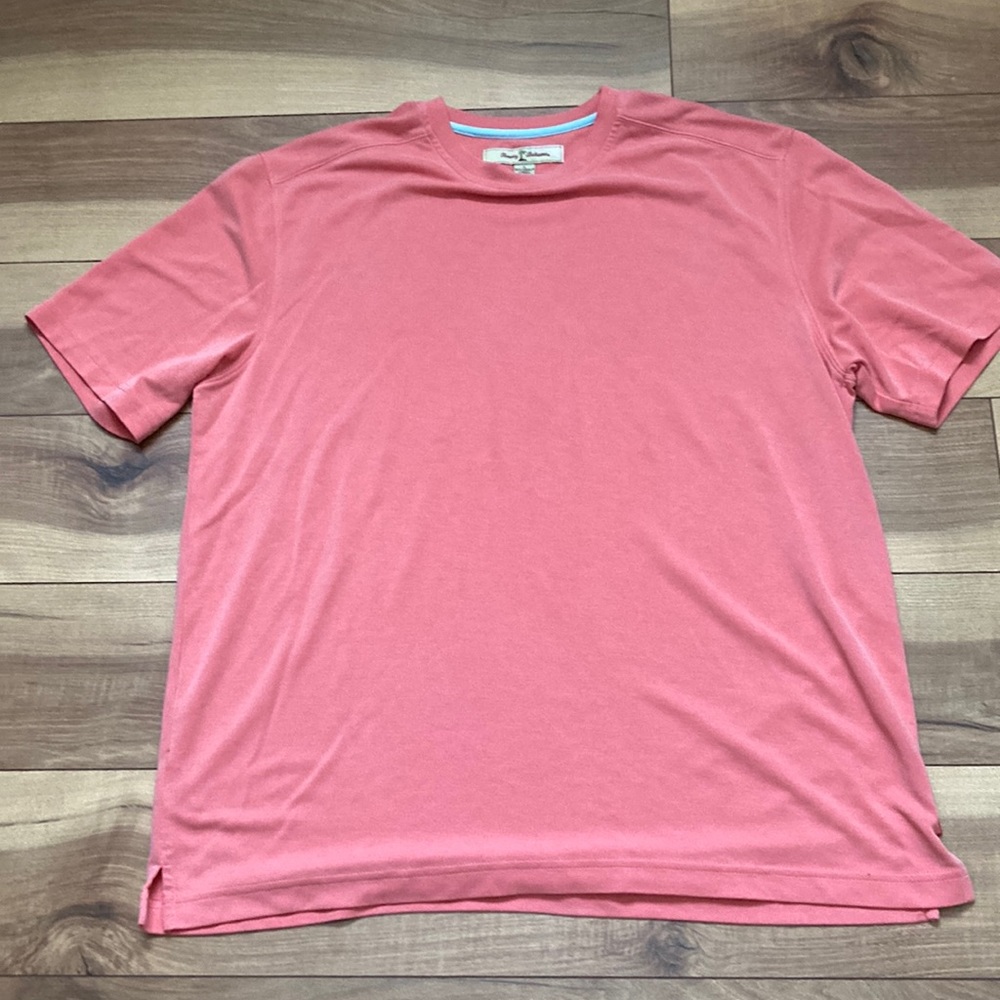 Tommy Bahama Salmon Pink Tencel blend Tshirt. Size L